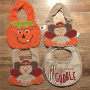 4 x seasonal baby bibs